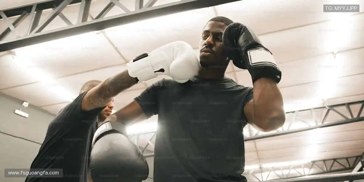 汗水与荣耀的舞台，等你来战！⚽ 报名即享专属福利，点击开启征程！